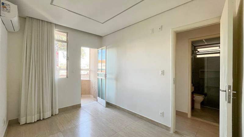 Apartamento à venda no SANTA MÔNICA: 