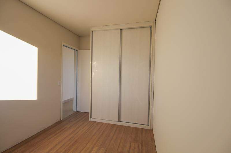 Casa à venda no SANTA MÔNICA: 