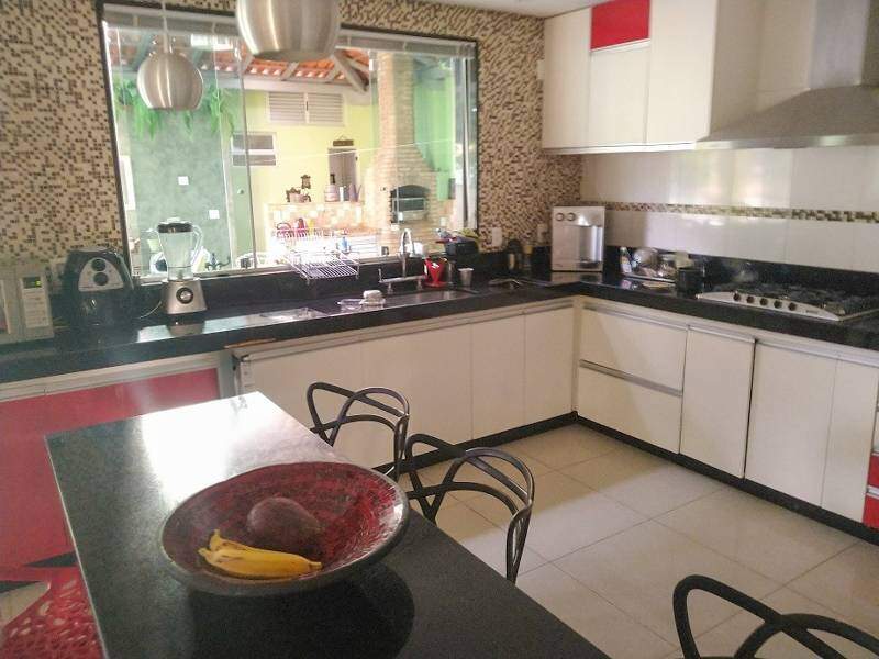 Casa à venda no SANTA MÔNICA: 