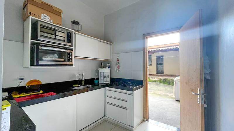 Casa à venda no SANTA TEREZINHA: 
