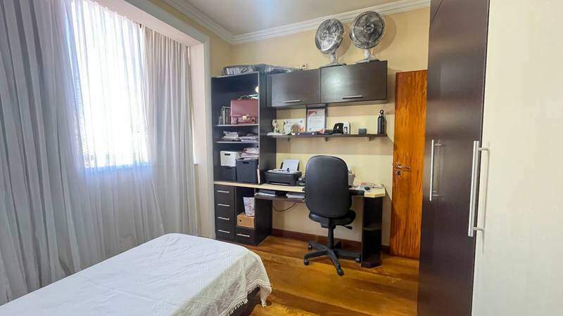 Cobertura à venda no Castelo: 