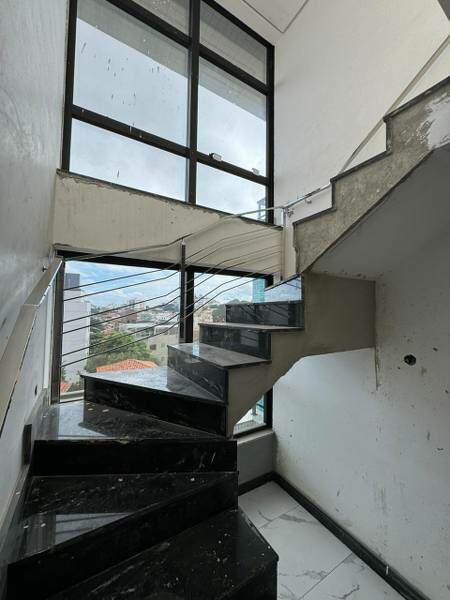Cobertura à venda no Itapoã: 