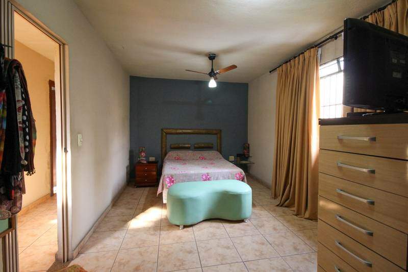 Casa à venda no CARLOS PRATES: 