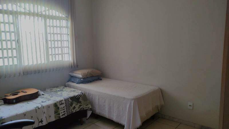 Casa à venda no SERRANO: 