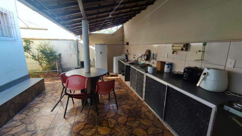 Casa à venda no SERRANO: 