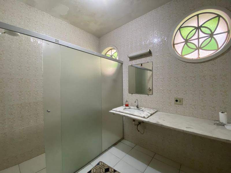 Casa à venda no Sion: 