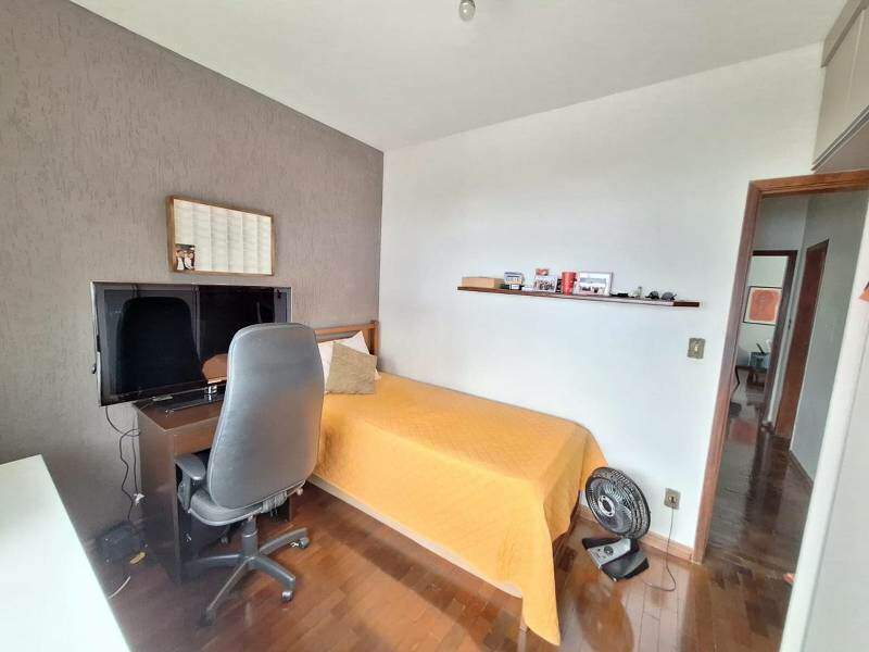Casa à venda no Renascença: 