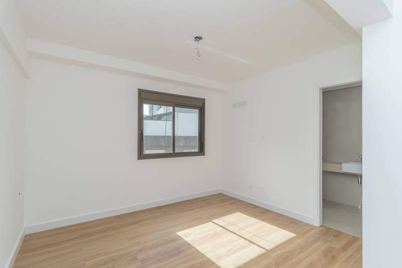 Apartamento à venda no SILVEIRA: 