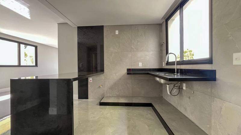 Apartamento à venda no SILVEIRA: 