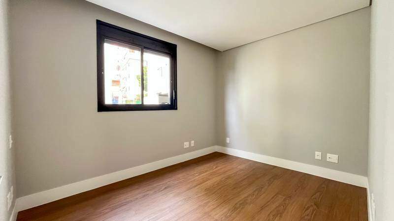 Apartamento à venda no SILVEIRA: 