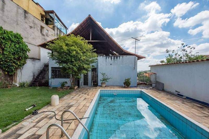 Casa à venda no ALTO CAIÇARAS: 