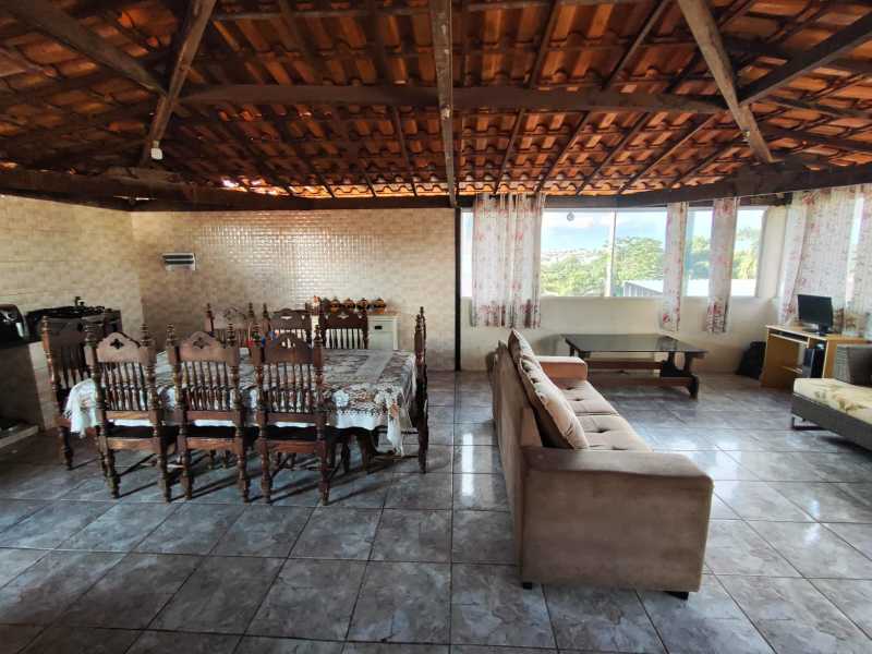 Casa à venda no Planalto: 
