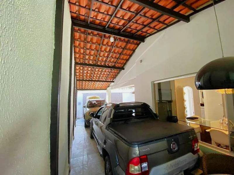 Casa à venda no Planalto: 