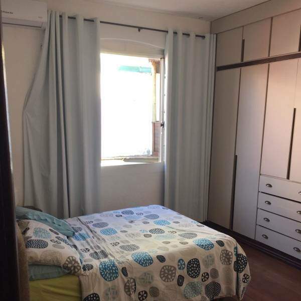Casa à venda no Planalto: 