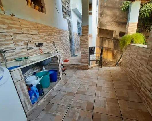 Casa à venda no Planalto: 