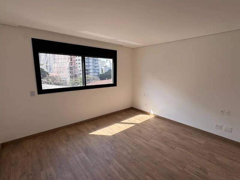 Apartamento à venda no Lourdes: 