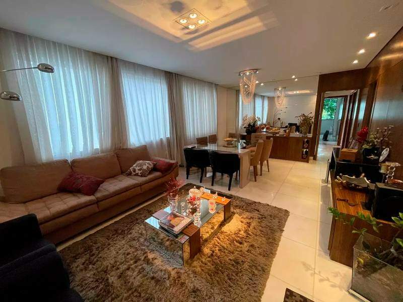 Apartamento à venda no Lourdes: 
