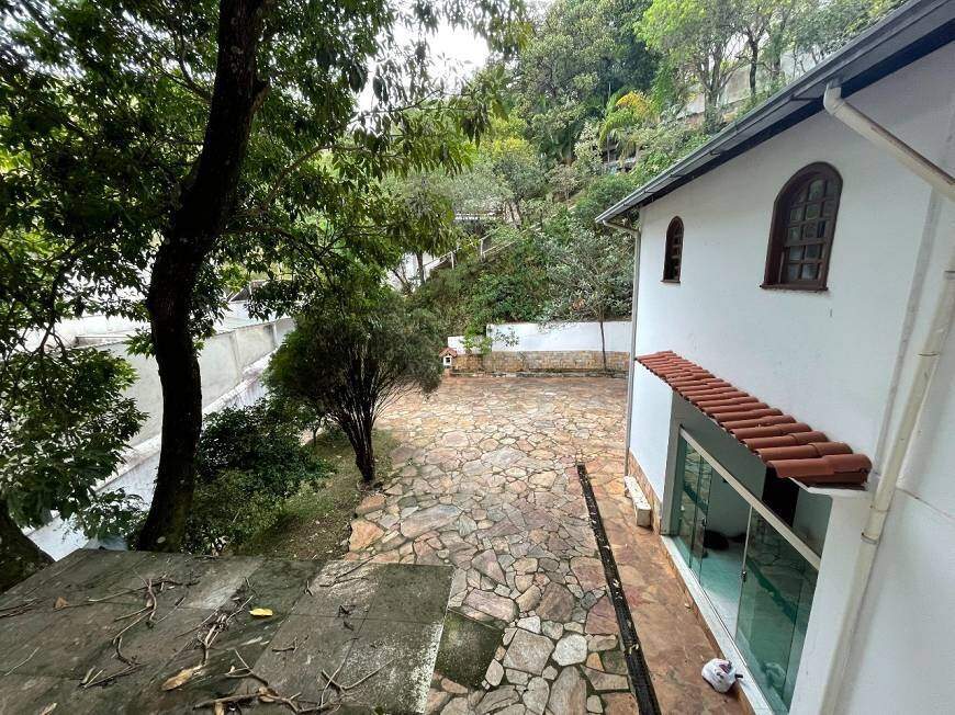 Casa à venda no Belvedere: 
