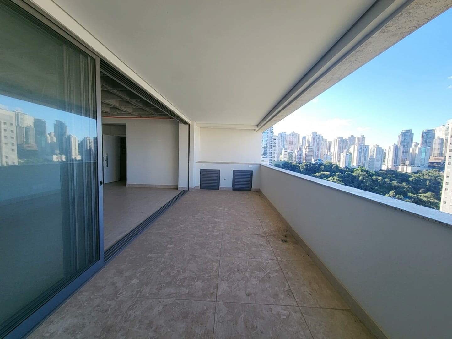 Apartamento à venda no Vale do Sereno: dji_20240522_144714_4191716918159653.jpg