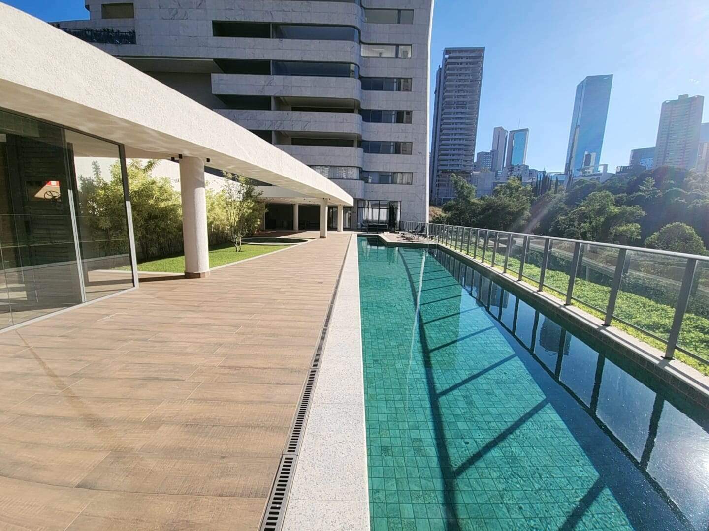 Apartamento à venda no Vale do Sereno: dji_20240522_150559_4601716918160671.jpg