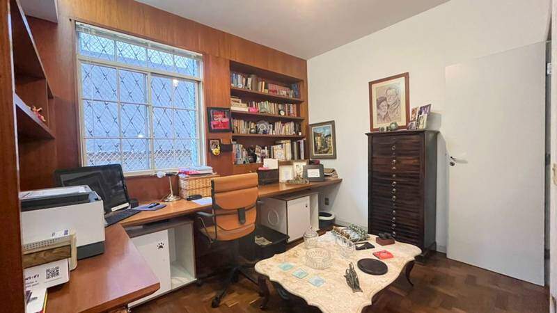 Apartamento à venda no Coração de Jesus: 