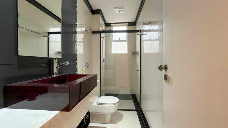 Apartamento à venda no Coração de Jesus: 