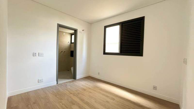 Casa à venda no Prado: 