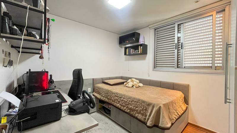 Cobertura à venda no Buritis: 