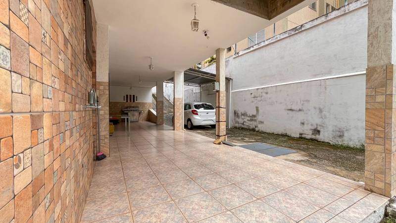 Casa à venda no Buritis: 