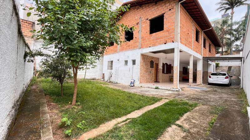 Casa à venda no Buritis: 