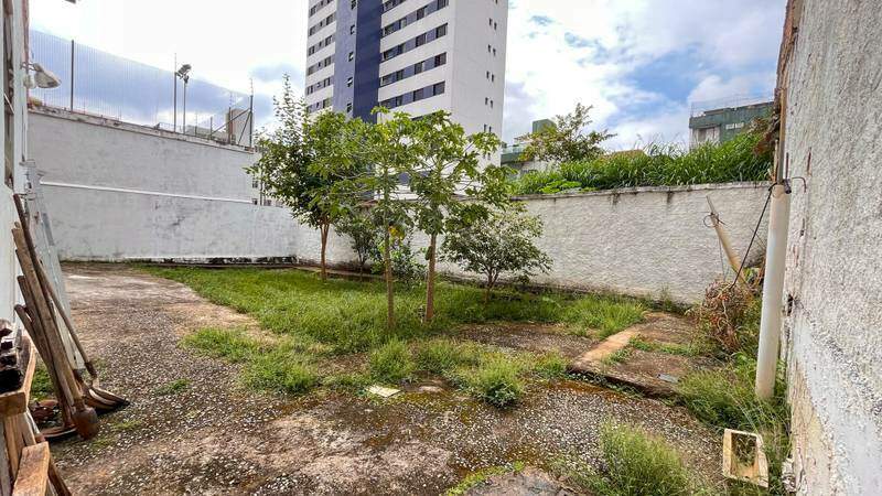 Casa à venda no Buritis: 
