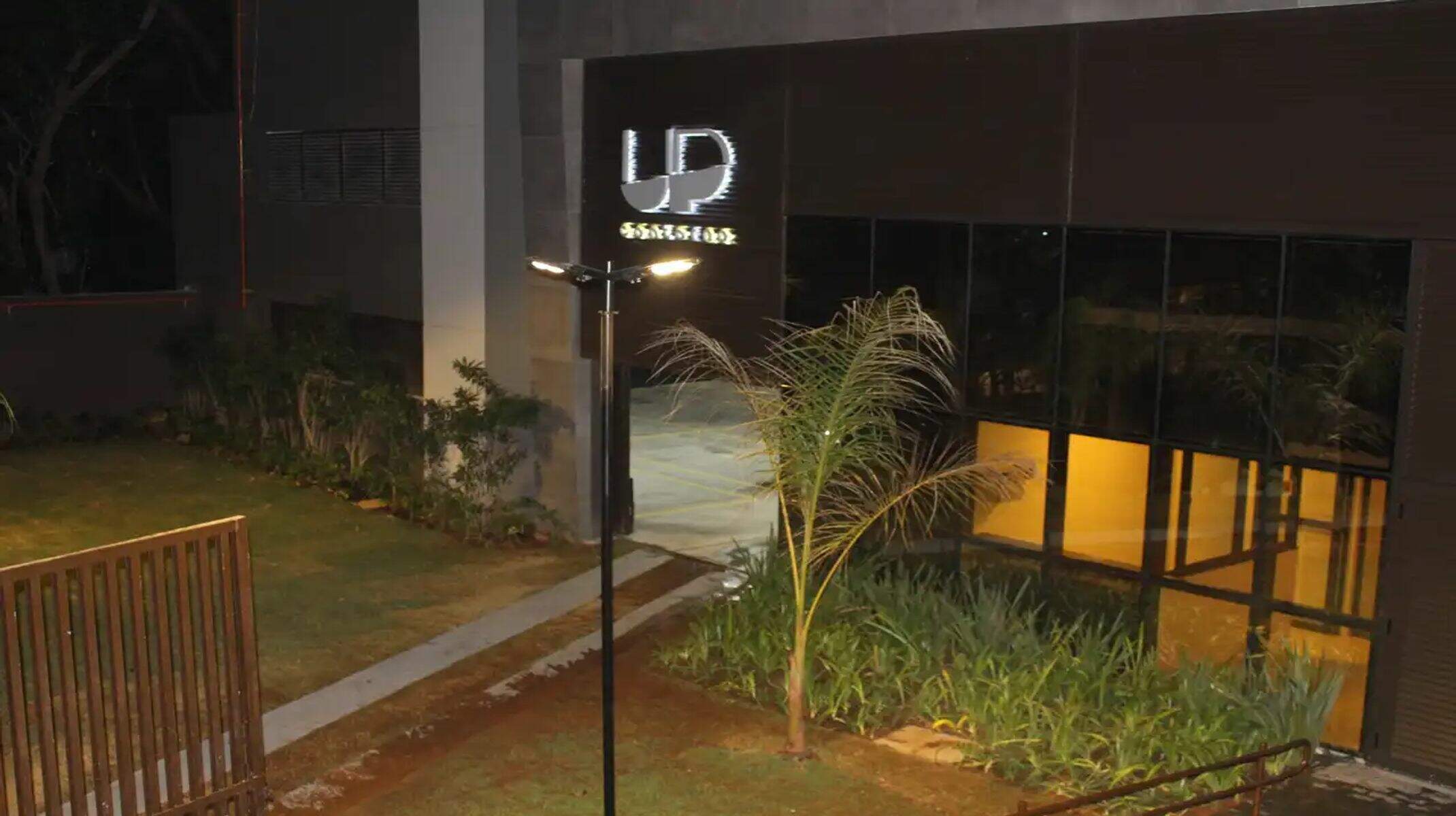 Apartamento à venda no Serra: Rampa de acesso