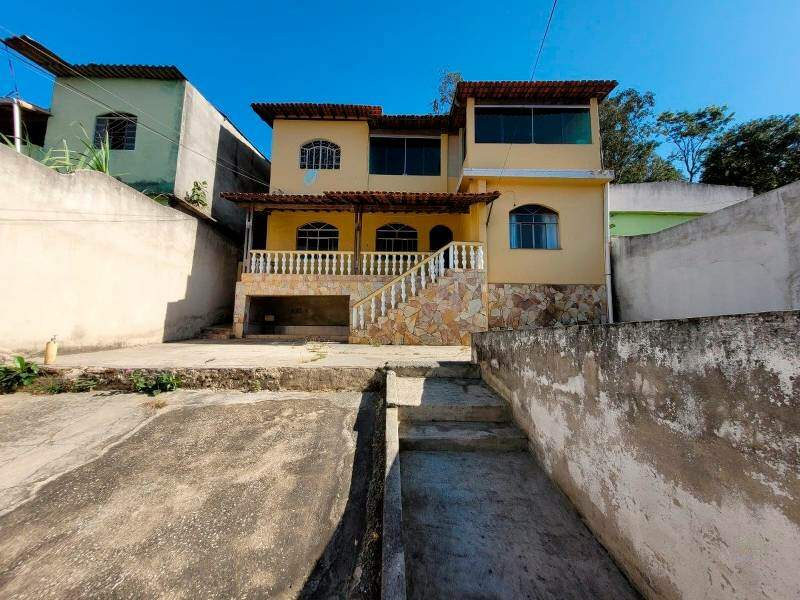 Casa à venda no CENÁCULO: 
