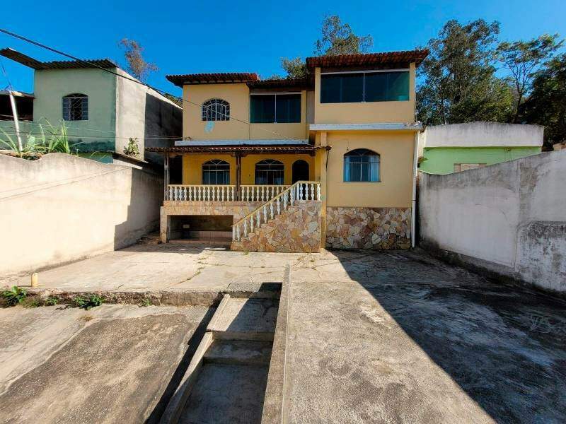 Casa à venda no CENÁCULO: 