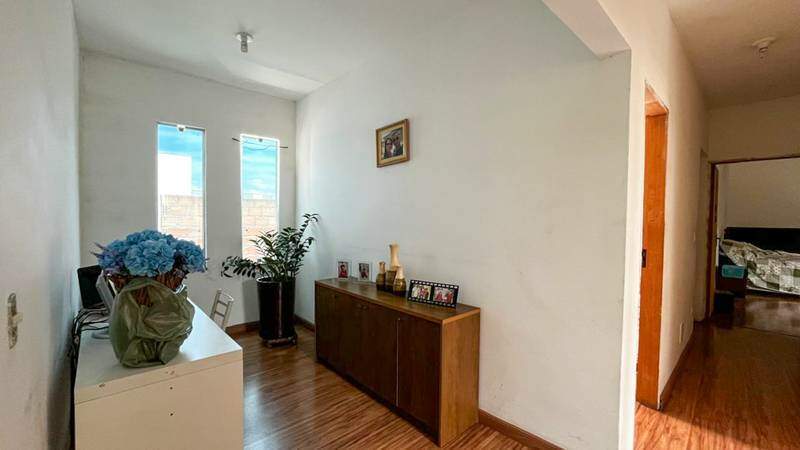 Casa à venda no ALÍPIO DE MELO: 