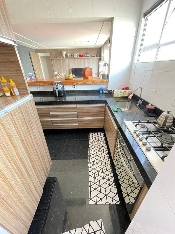 Apartamento à venda no Fernão Dias: 