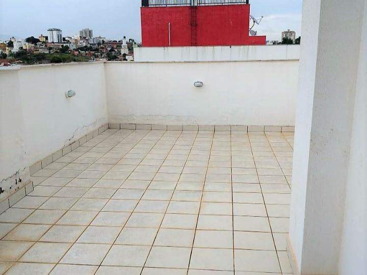 Cobertura à venda no Fernão Dias: 