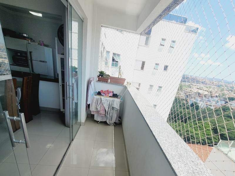 Apartamento à venda no Fernão Dias: 
