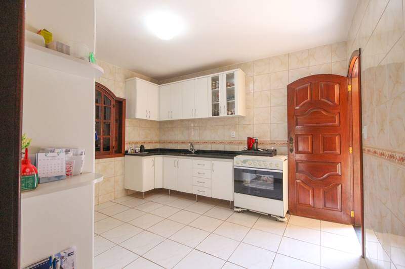 Casa à venda no LAJEDO: 