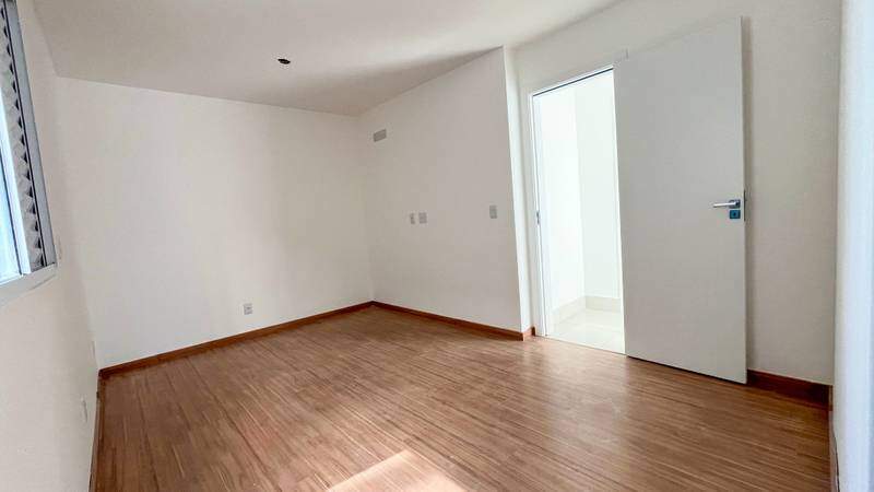 Apartamento à venda no Vila Paris: 