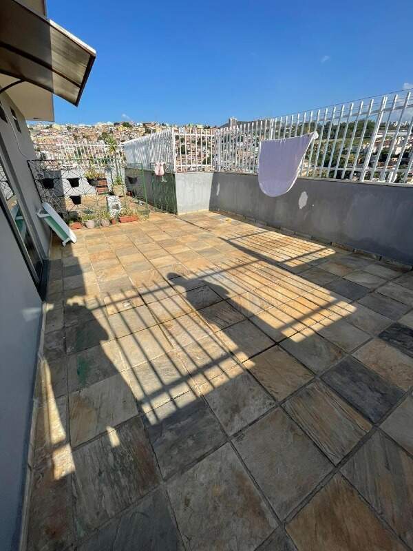 Cobertura à venda no Vila Paris: 