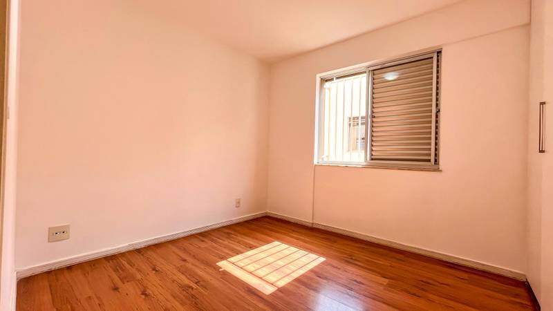 Apartamento à venda no Vila Paris: 
