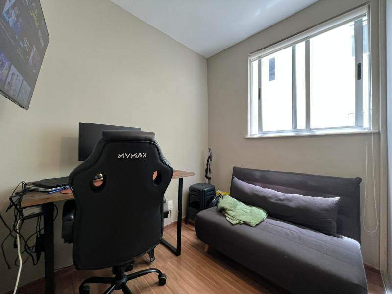 Apartamento à venda no Sagrada Família: 