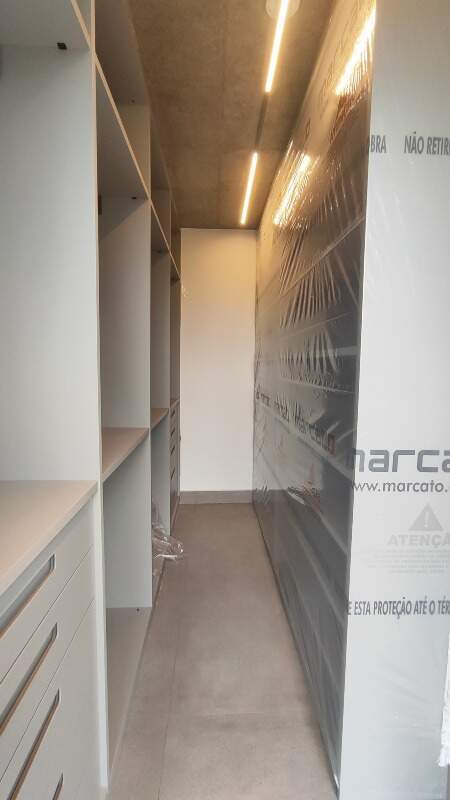 Apartamento à venda no Lourdes: Closet Suite Master