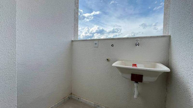 Apartamento à venda no Itapoã: 