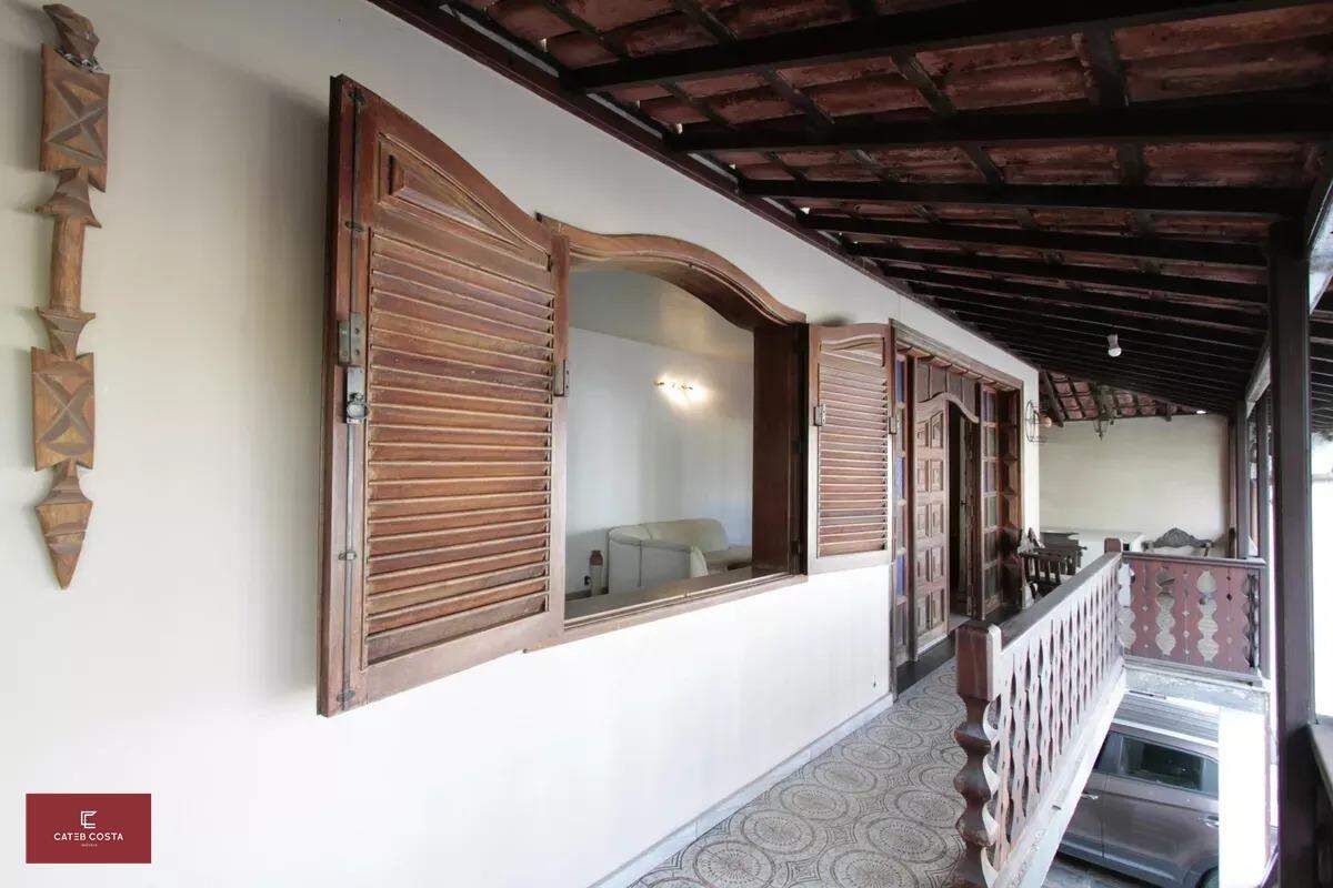 Casa à venda no Coração Eucarístico: Varanda
