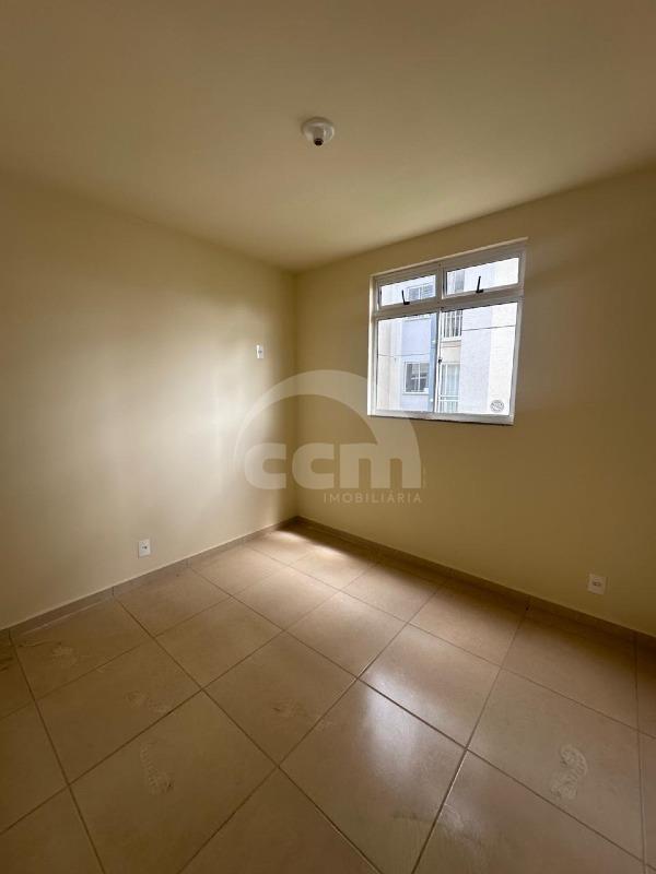 Apartamento à venda no Uvaranas: 