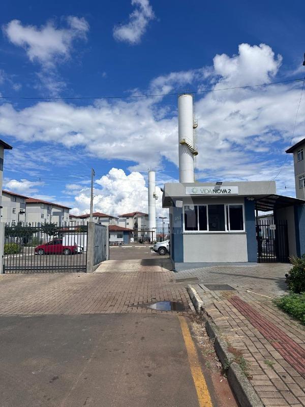 Apartamento à venda no Uvaranas: 