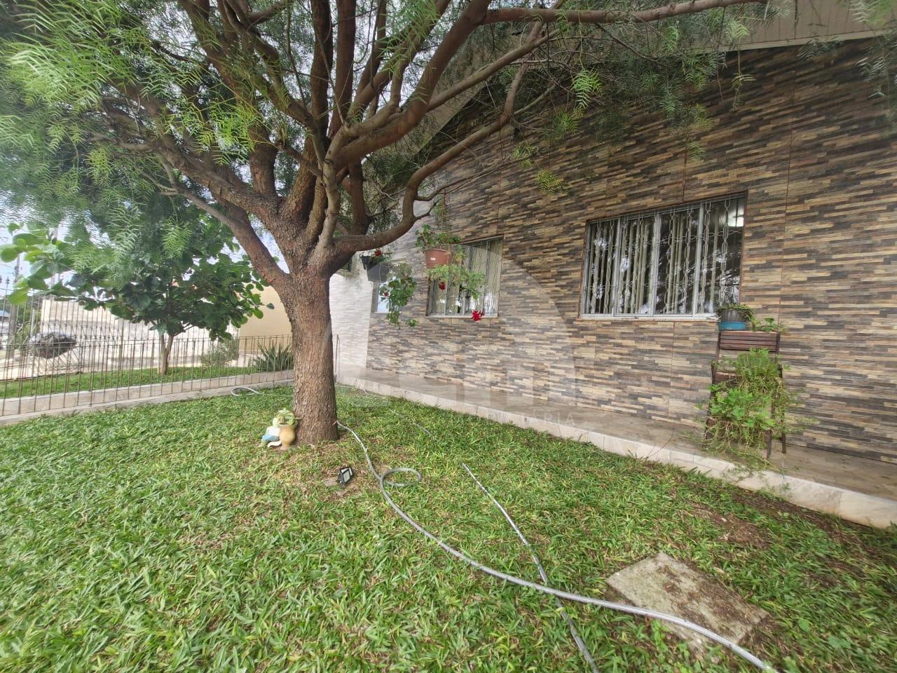 Casa à venda no Contorno: 