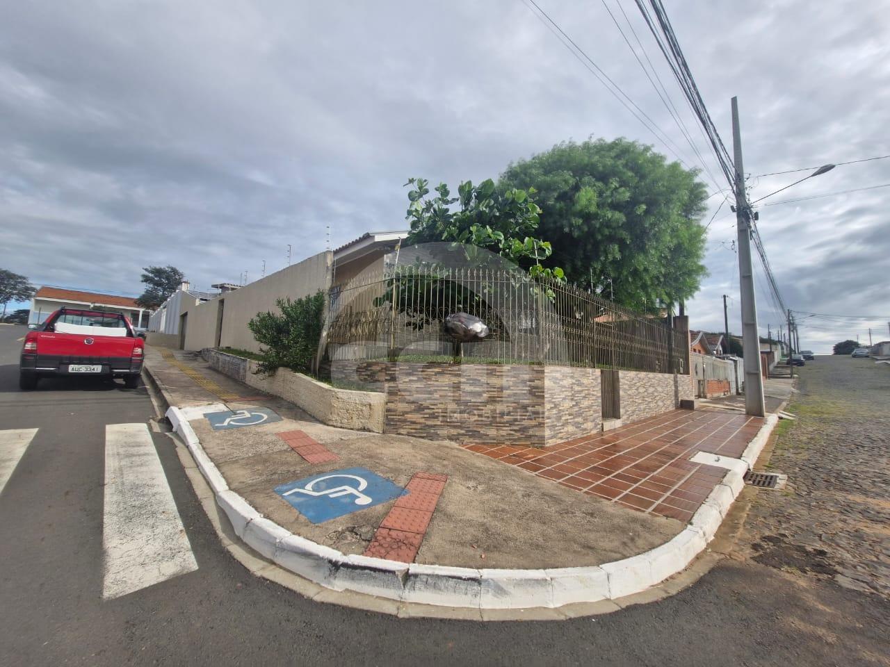 Casa à venda no Contorno: 